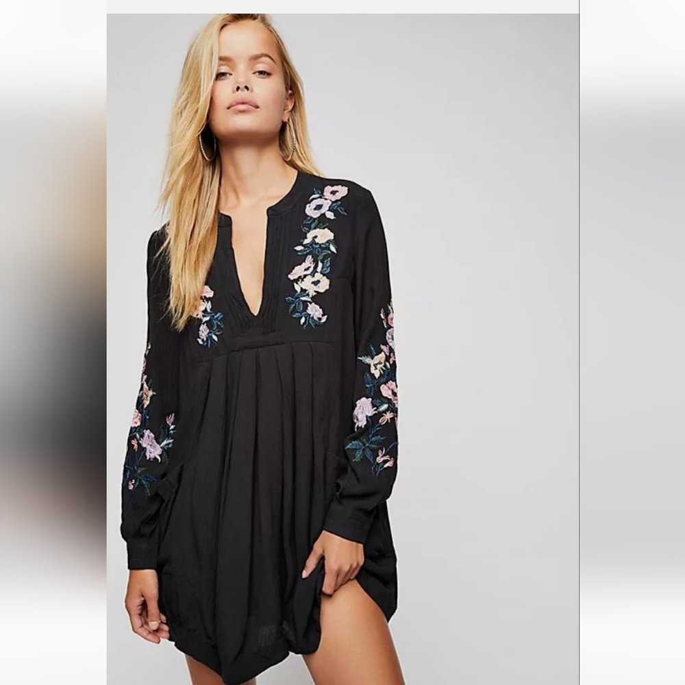 FREE PEOPLE Sz Small MIA GAUZE EMBROIDERED LONG SLEEVE MINI DRESS BLACK